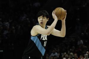 【菜鸟】杨瀚森9分5板3助1帽&多项新高 科沃德19分11板 乐福17分