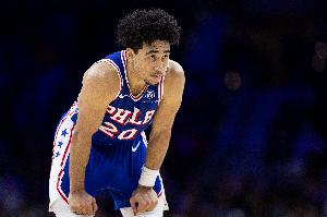 从发展联盟召回！麦凯恩：今天没有垃圾时间 我只想上场比赛